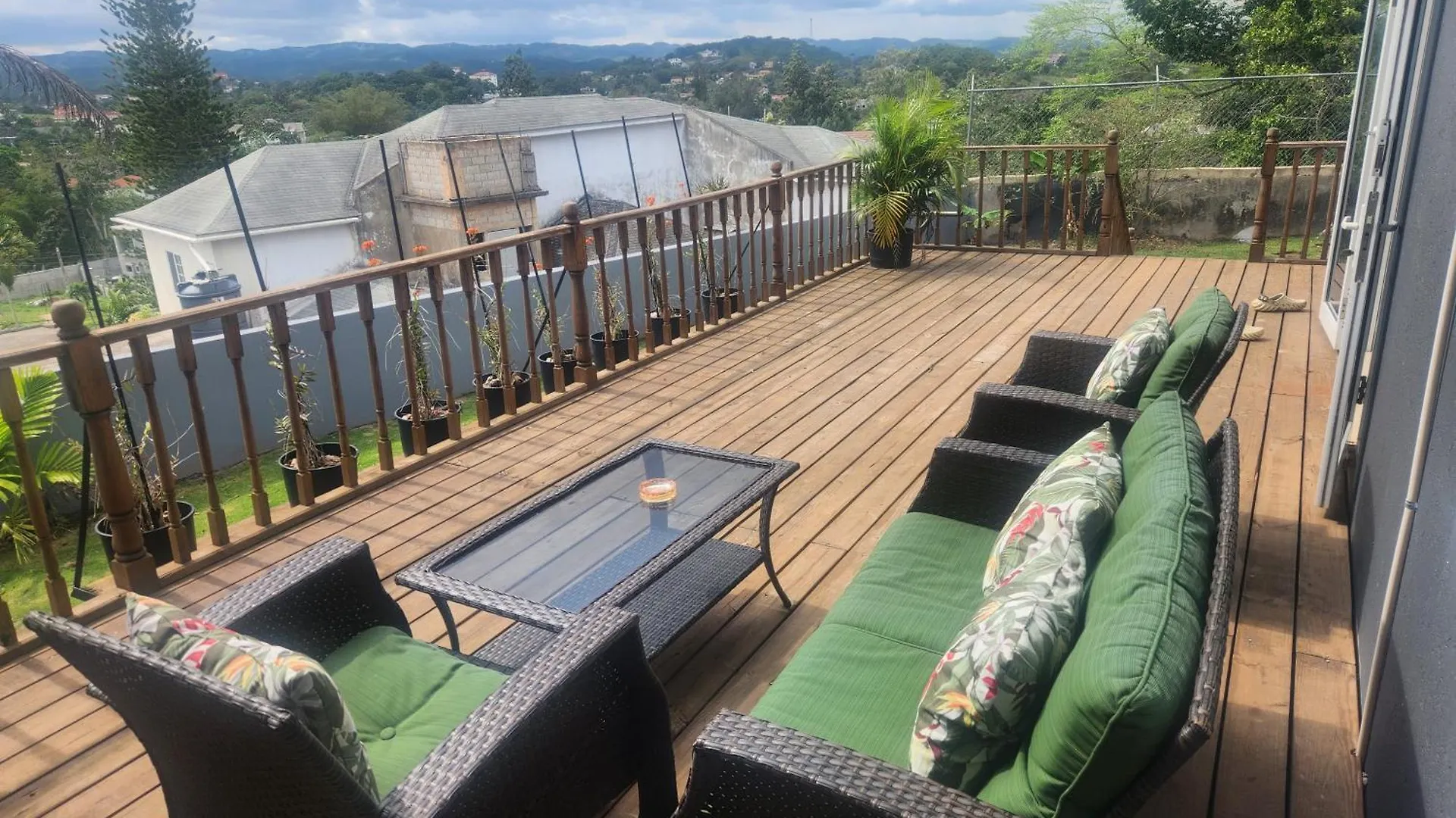 Beautiful Battersea Lodge Mandeville 0*,  Jamaica